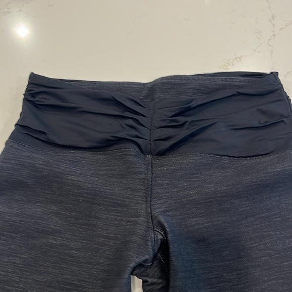 Lululemon leggings - Picture 3 of 6